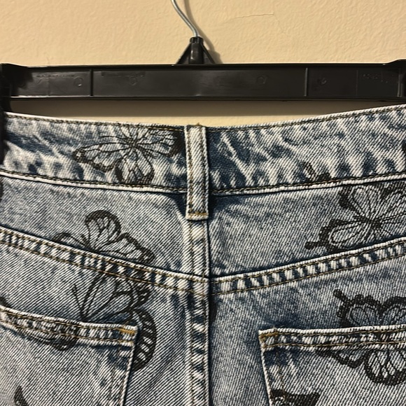 PacSun Blue Jean Shorts Distressed Cuffed Hem - Picture 6 of 13